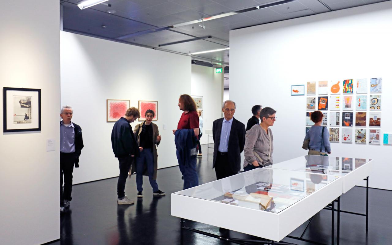 Visitors of the opening of the exhibition series »Poetic Expansions«