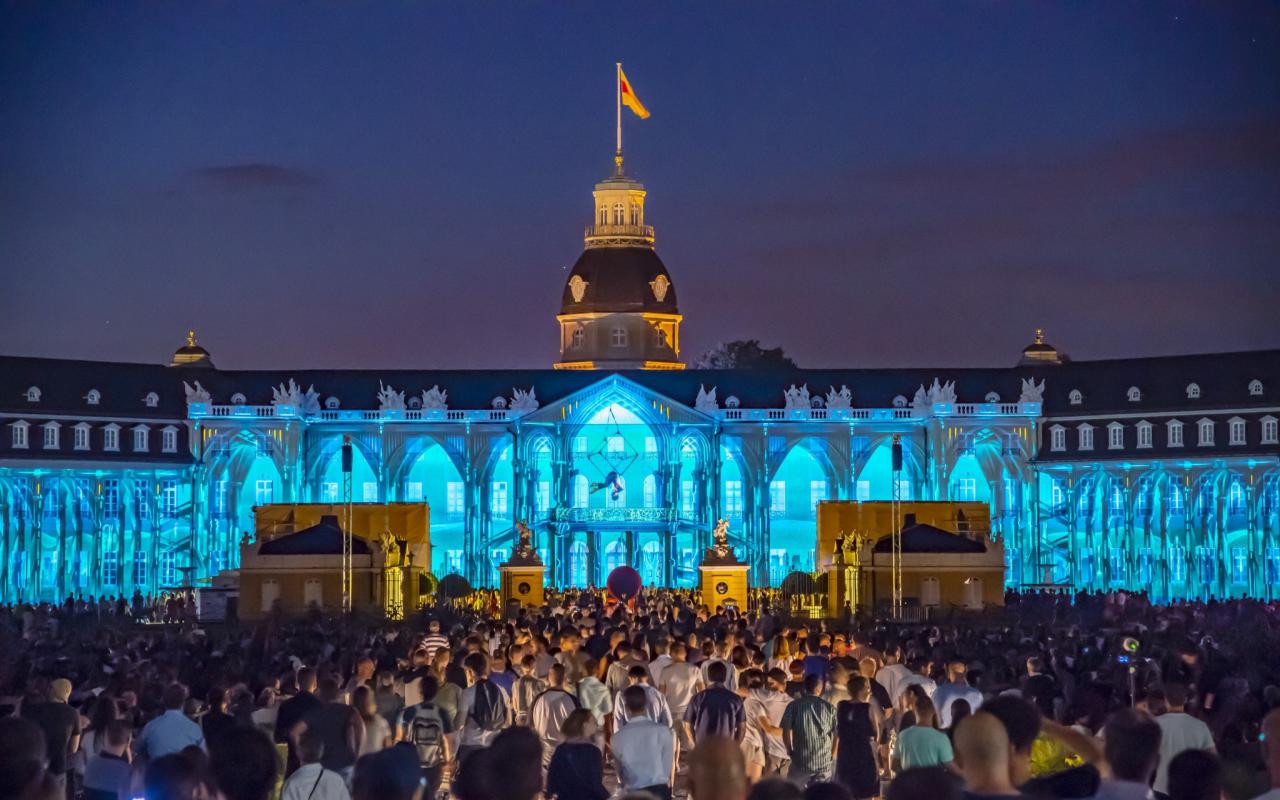 Karlsruhe Castle is  illuminated by Projection Mappings