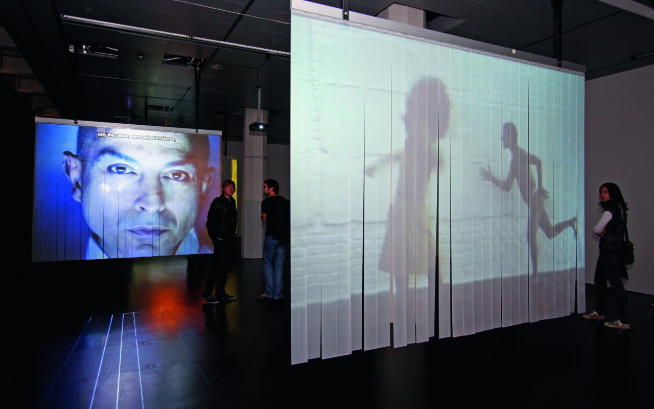 Ausstellungsansicht "Der diskrete Charme der Technologie"