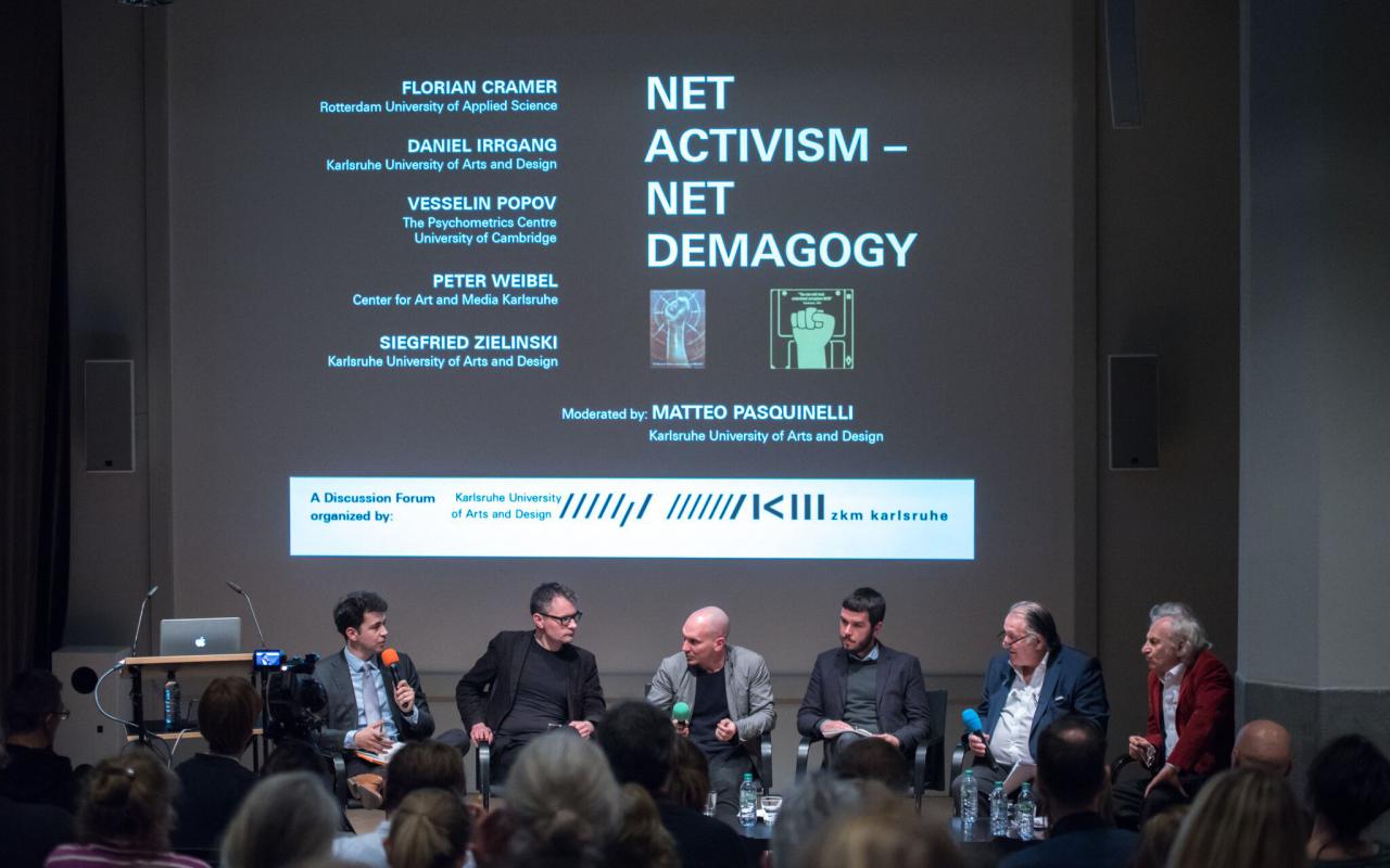 Podiumsrunde bei »Net Activism – Net Demagogy« 