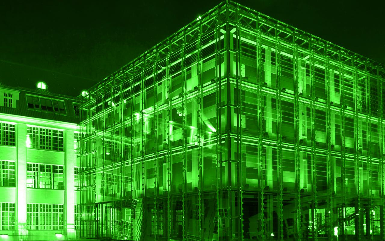 Image of ZKM Cube pigmented  in green 