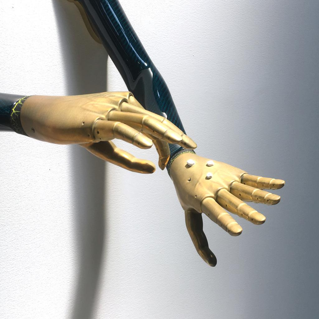 The picture shows delicate robot hands