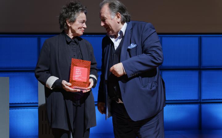 Laurie Anderson bei der Preisverleihung des Giga-Hertz-Preis 2017 