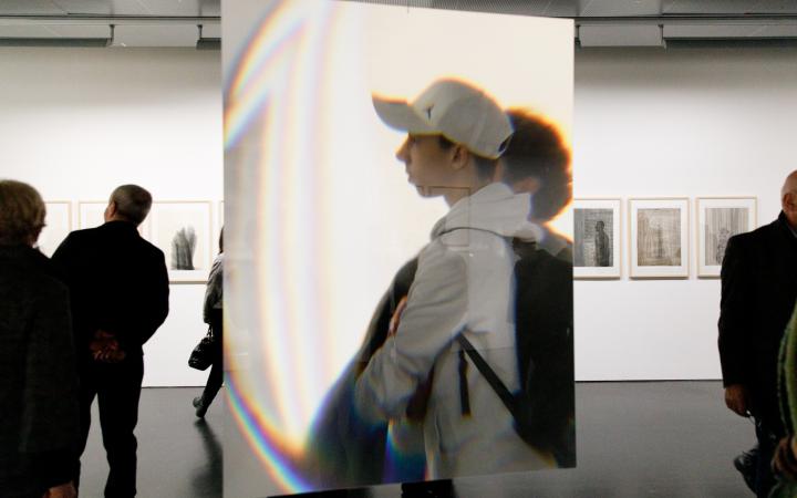 Spiegelflächen in der Ausstellung »Dieter Jung. Between and Beyond«
