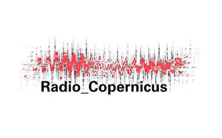 Visualisierung eines Klangspetrums, darunter die Schrift "Radio Copernicus"