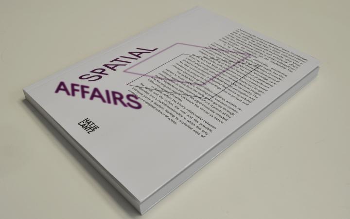 Cover des Katalogs "Spatial Affairs", 2021