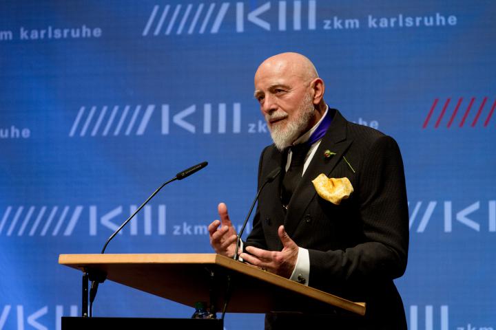 Markus Lüpertz bei seiner Rede an der Eröffnung