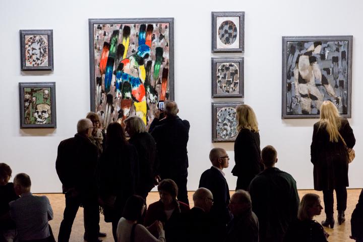 Besucher am Eröffnungsabend der Ausstellung »Markus Lüpertz«