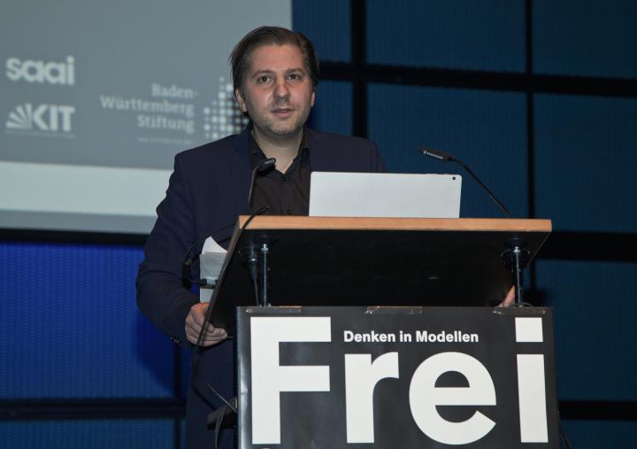 Georg Vrachliotis during his presentation at the Frei Otto Symposium