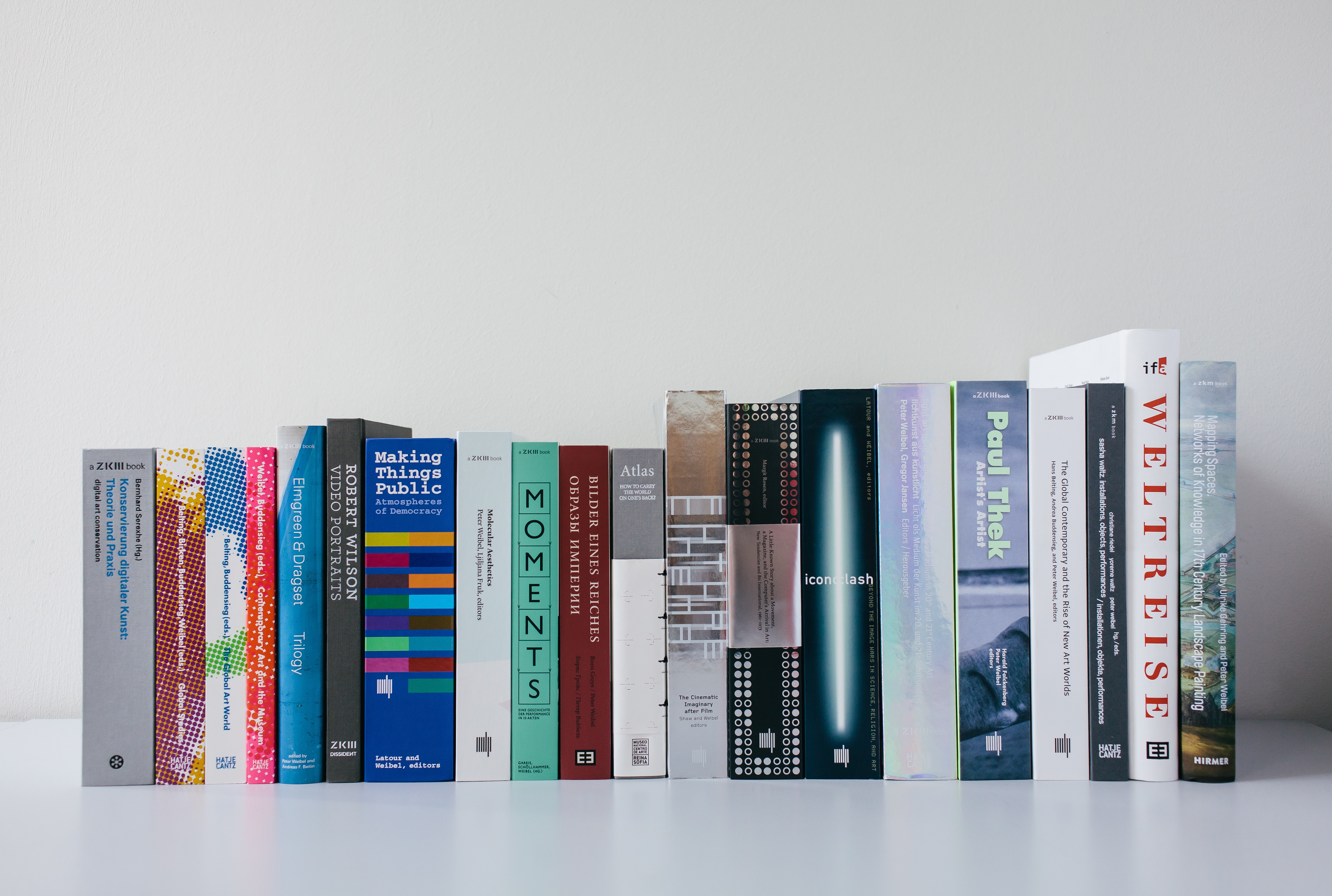 Verschiedene Publikationen des ZKM