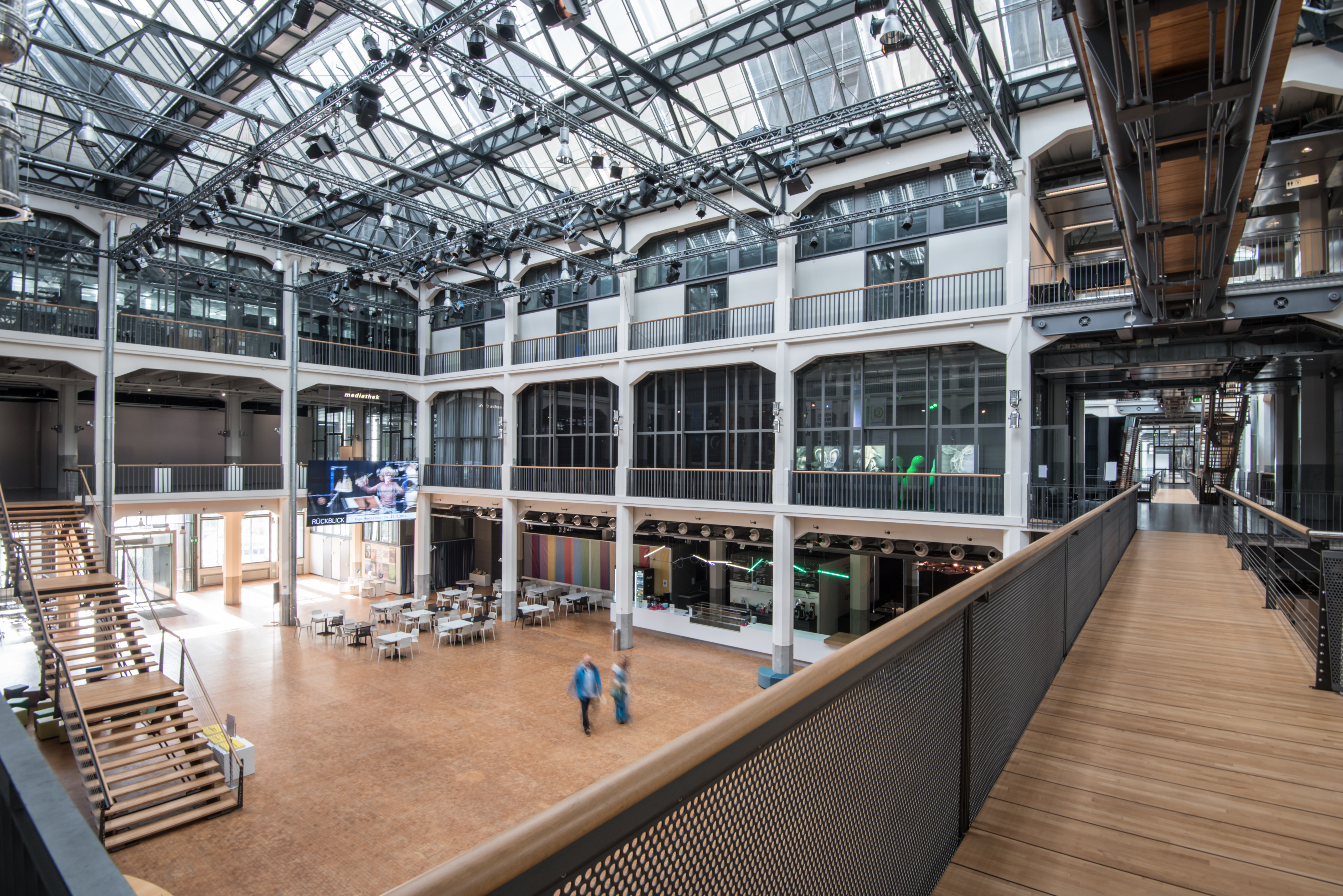 Blick in das ZKM Foyer