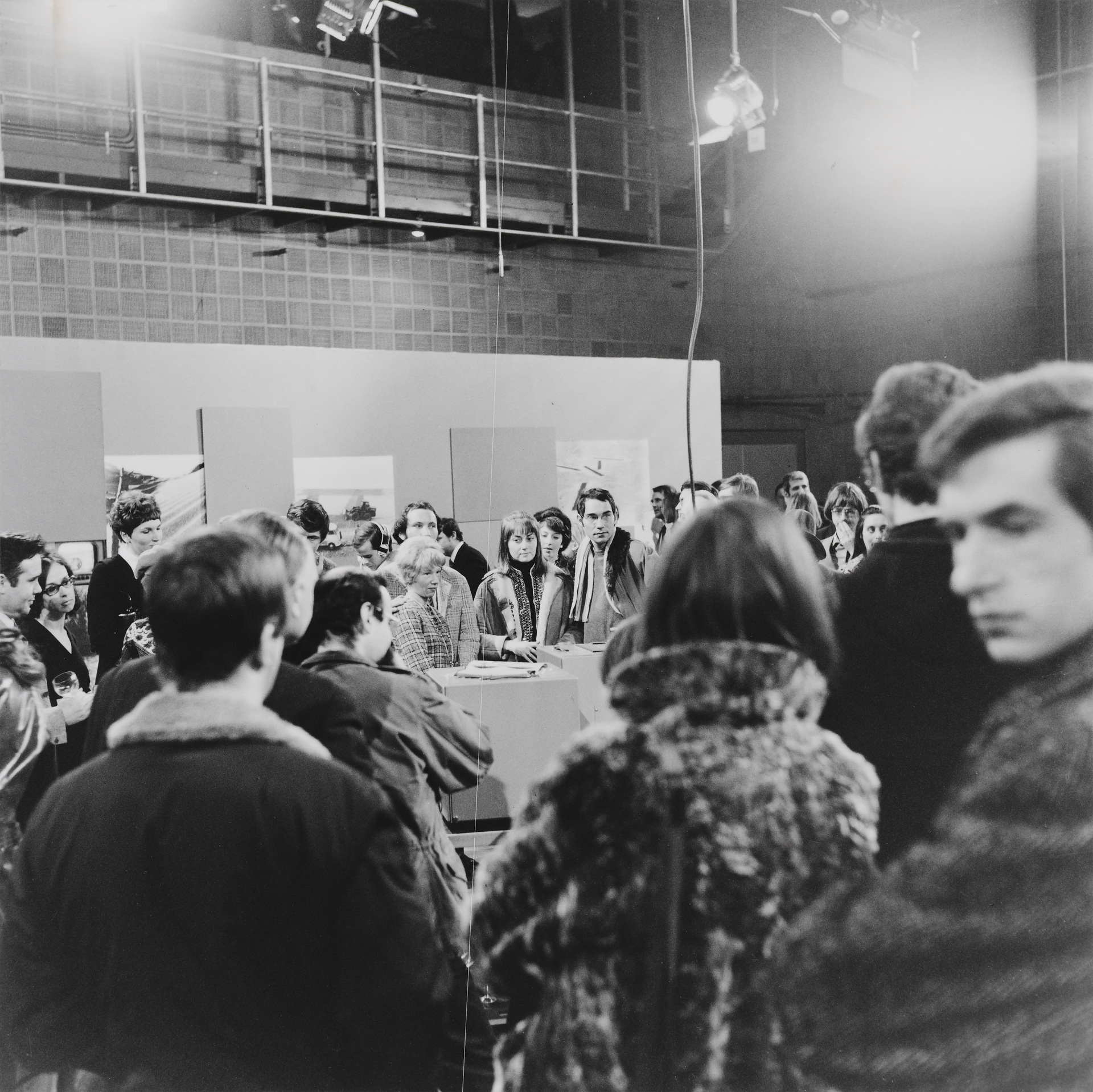 Bei der Eröffnungveranstaltung der Fernsehausstellung 'LAND ART' im Studio C des SFB