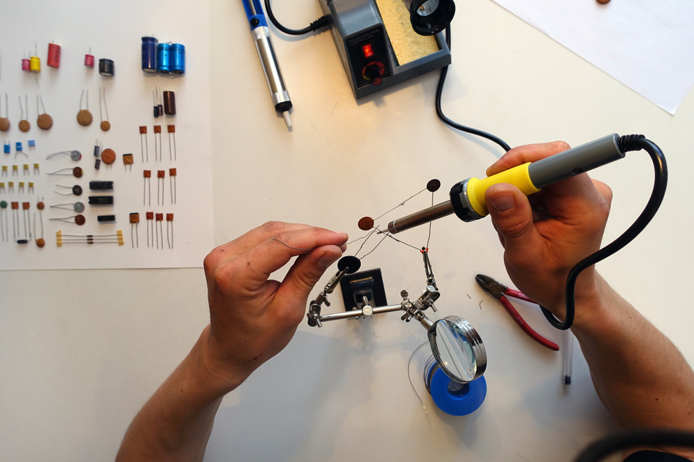 Little Wire Hands-on Activity: Many Little Wires | ZKM