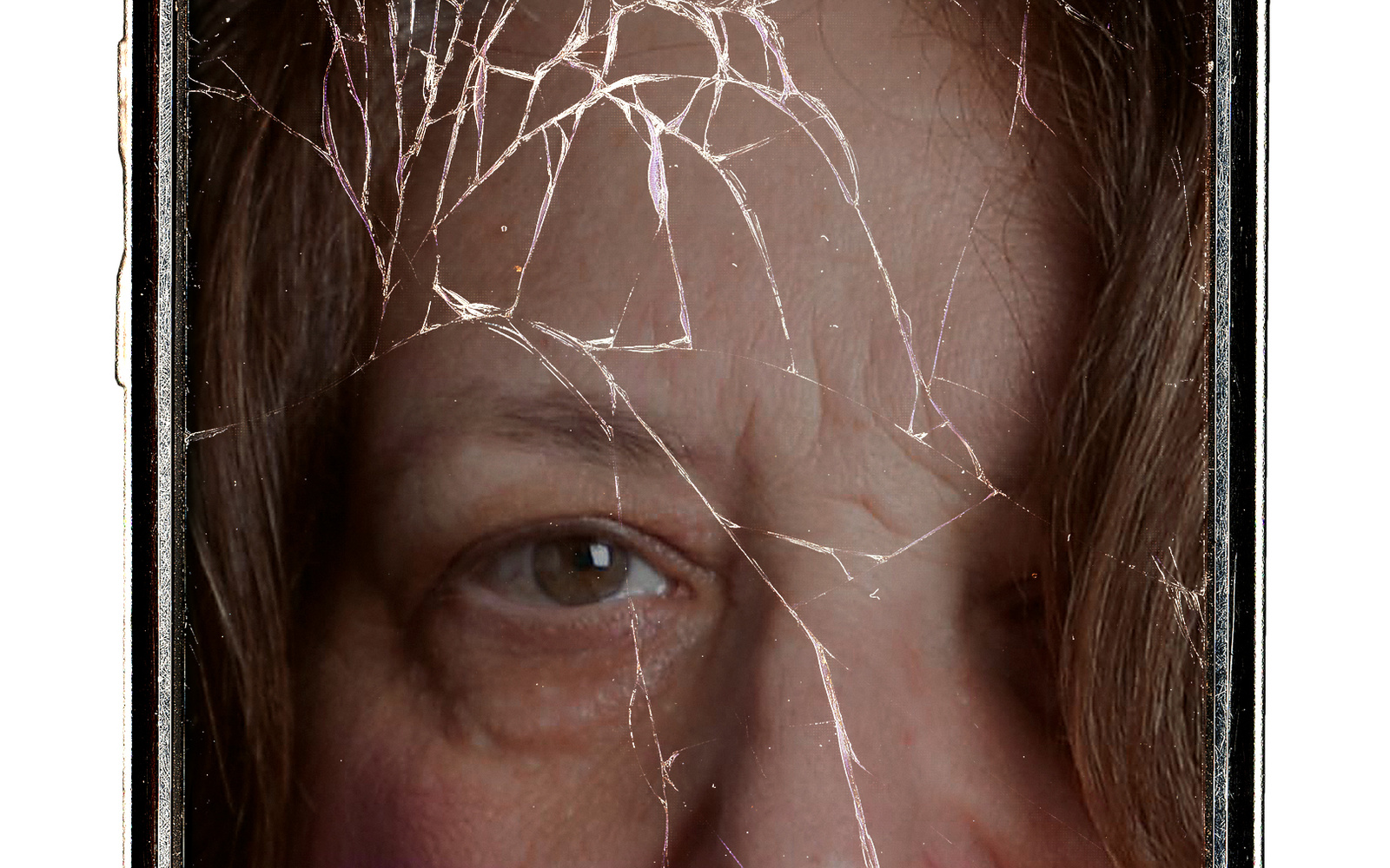Lynn Hershman Leeson: iPhone Crack / © Lynn Hershman Leeson Foto: Lynn Hershman Leeson Lynn Hershman Leeson, iPhone Crack, 2010 Digitaldruck auf Hadernpapier