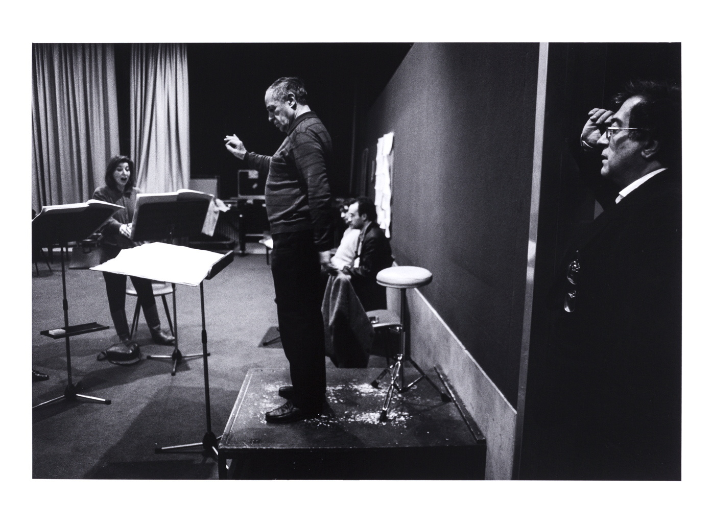 Werk - Luciano Berio listening to his piece conducted by Pierre Boulez during rehearsal in Paris - ZKM000160273.jpg