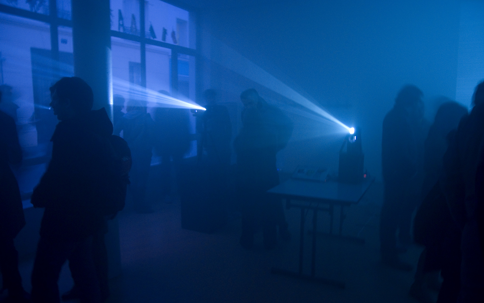 Offenes Ausstellungsformat: Bring Your Own Beamer