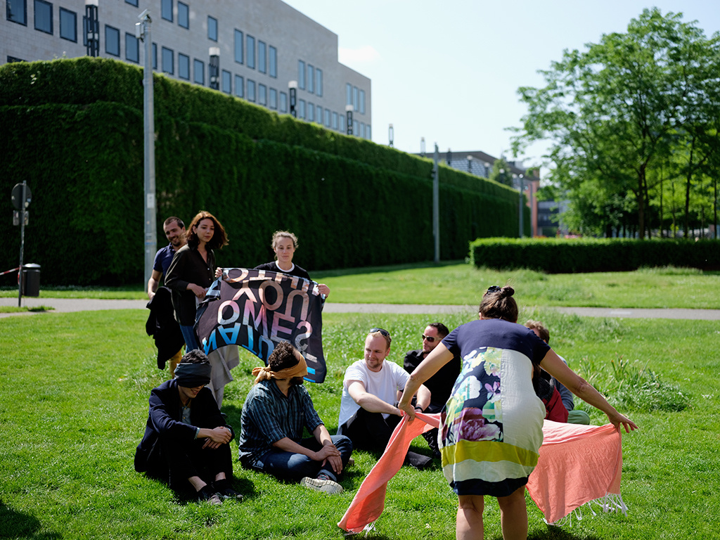 Critical Zones Forschungsseminar an der Staatlichen Hochschule für Gestaltung Karlsruhe (HfG) während der Session im Mai 2018 
