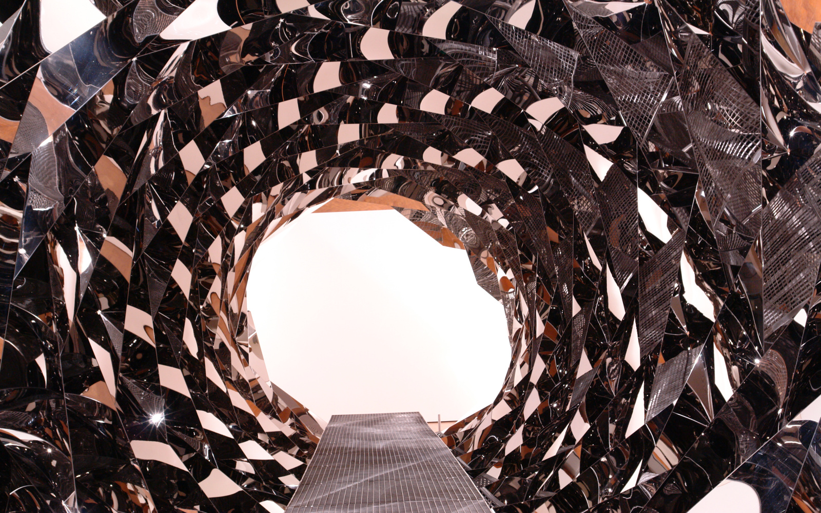 Ausstellungsansicht "Olafur Eliasson: Your Spiral View"