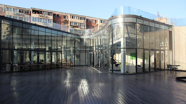 Outside view of a glassy building
