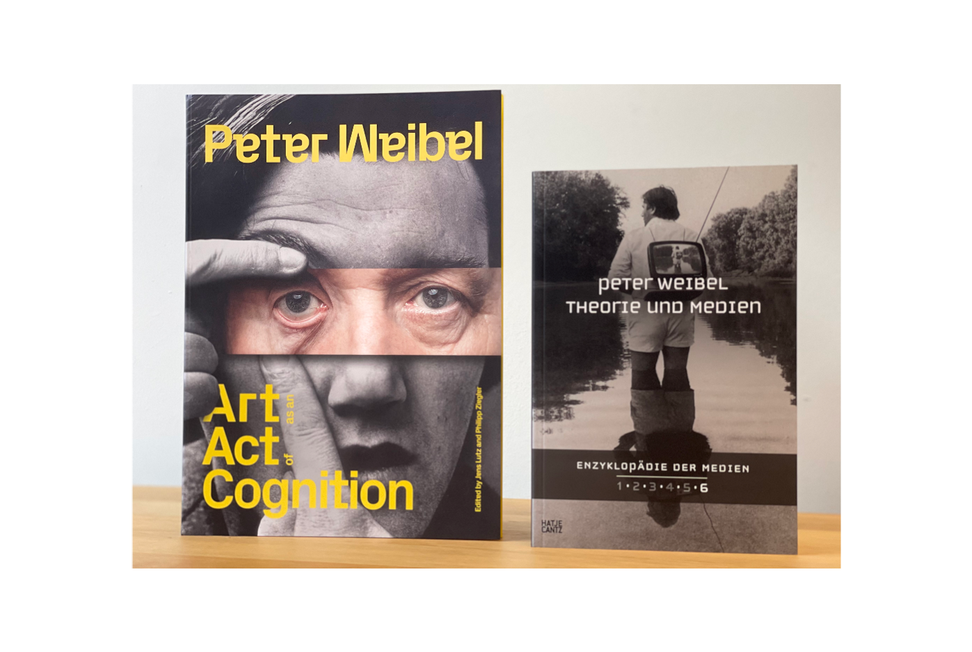 Zwei Publikationen von Peter Weibel