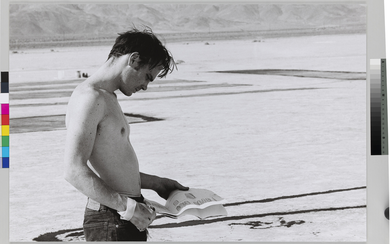 Michael Heizer während der Dreharbeiten zu ›Coyote‹, Coyote Dry Lake, Kalifornien, USA, März 1969