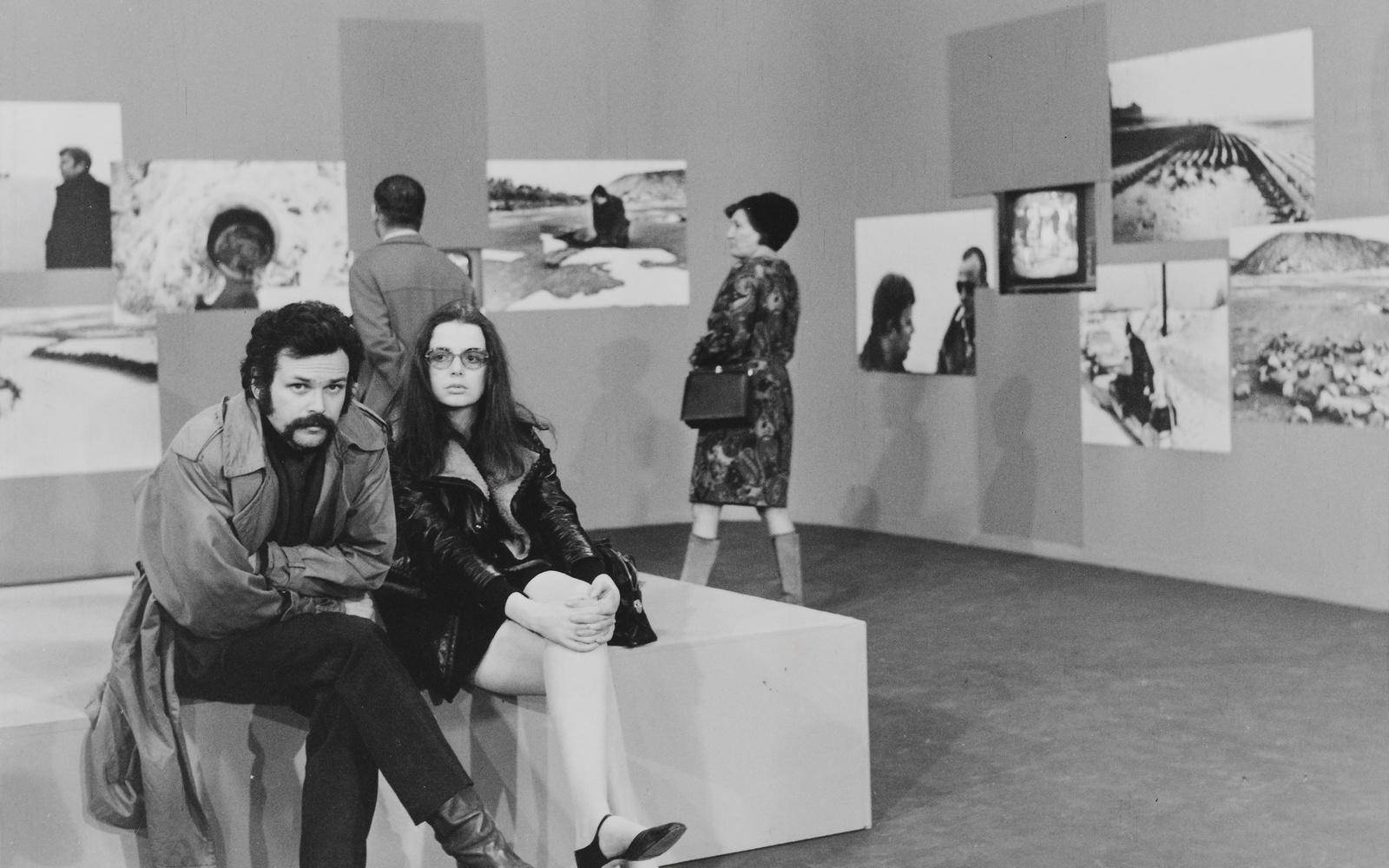 Bei der Eröffnungveranstaltung der Fernsehausstellung 'LAND ART' im Studio C des SFB