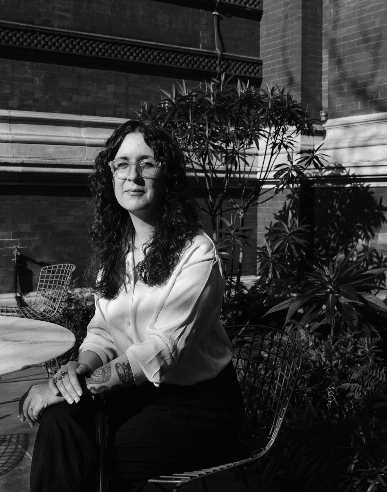 Zu sehen ist ein Portraitfoto von Natalie D Kane.