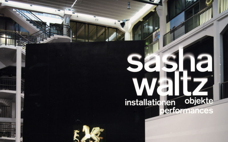 Cover of the publication »Sasha Waltz: Installationen, Objekte, Performances«