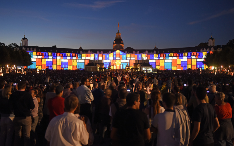 Videoprojektionen auf dem Karlsruher Schloss 