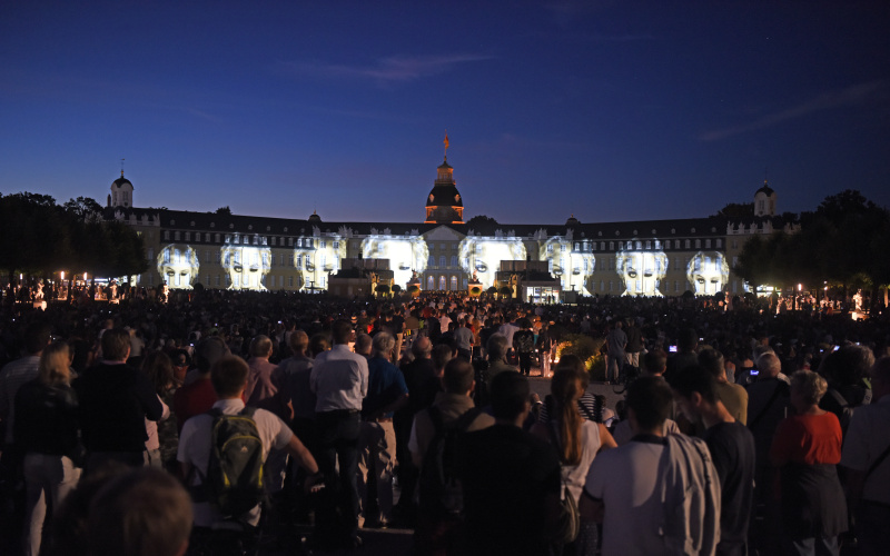 Videoprojektionen auf dem Karlsruher Schloss