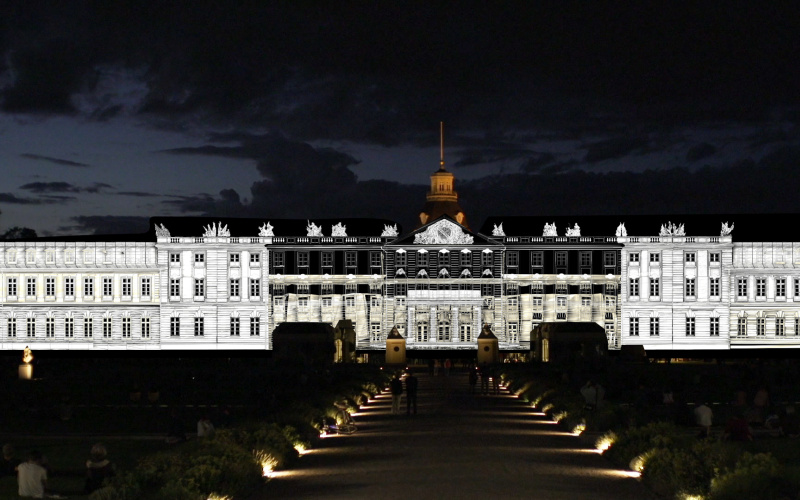 Videoprojektionen auf dem Karlsruher Schloss