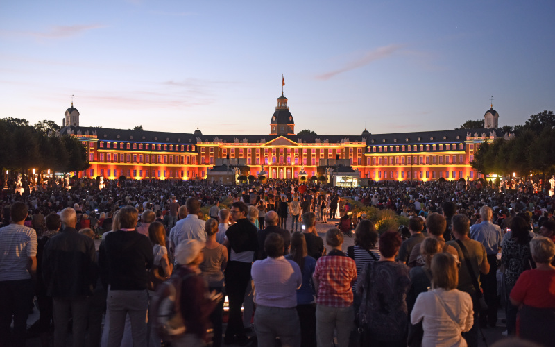 Videoprojektionen auf dem Karlsruher Schloss