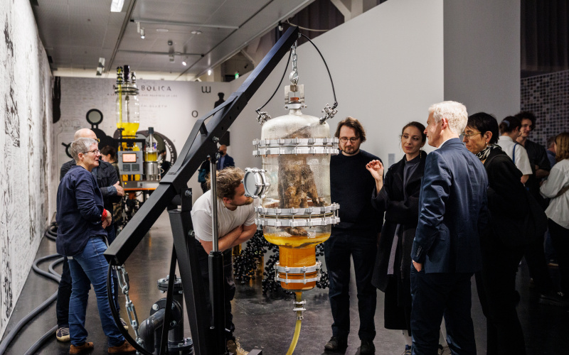 Thomas Feuerstein, »METABOLICA Camp« (2023) in »Renaissance 3.0« at the ZKM | Karlsruhe.