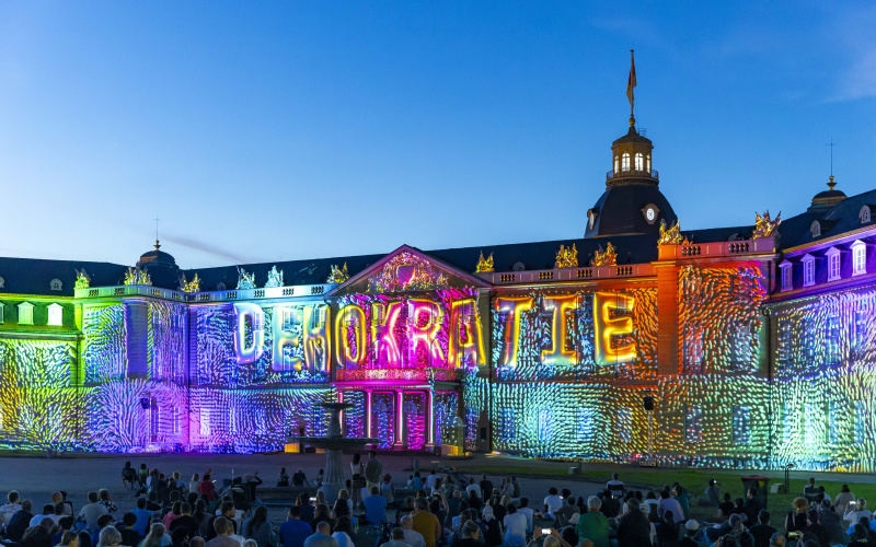 2024 Schlosslichtspiele Demokratie 1