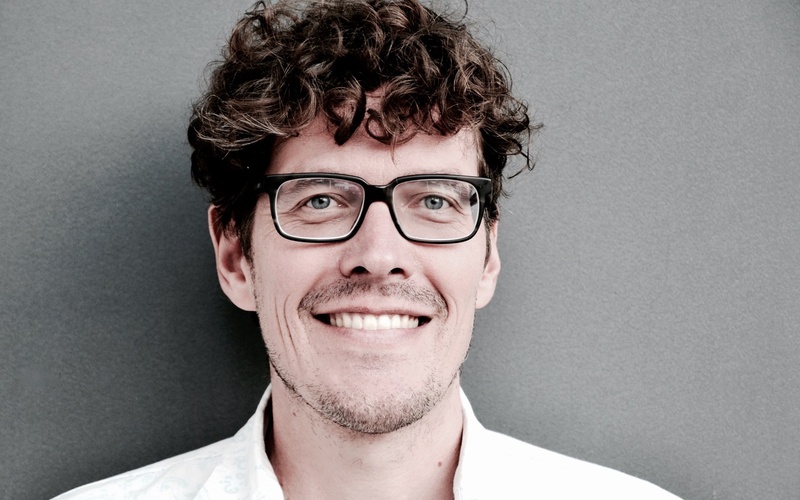 Zu sehen ist das Portraitfoto einer Person. 