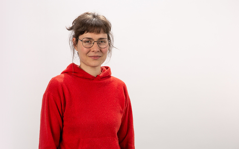 The picture shows a portrait photo of a person.