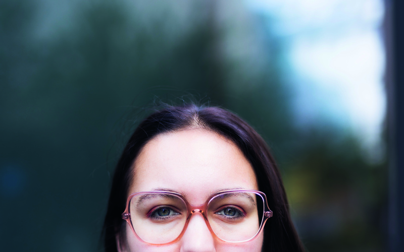 Portrait of Ronya Othmann.