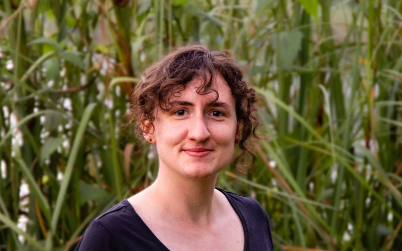 Zu sehen ist ein Portraitfoto von Sophie Charlotte Reißfelder.