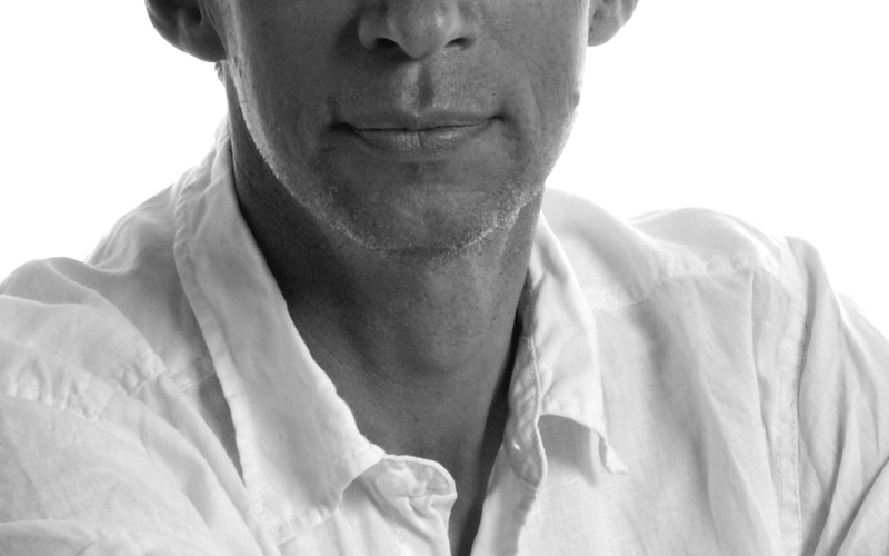 Zu sehen ist ein Portraitfoto von Heiner Igel.