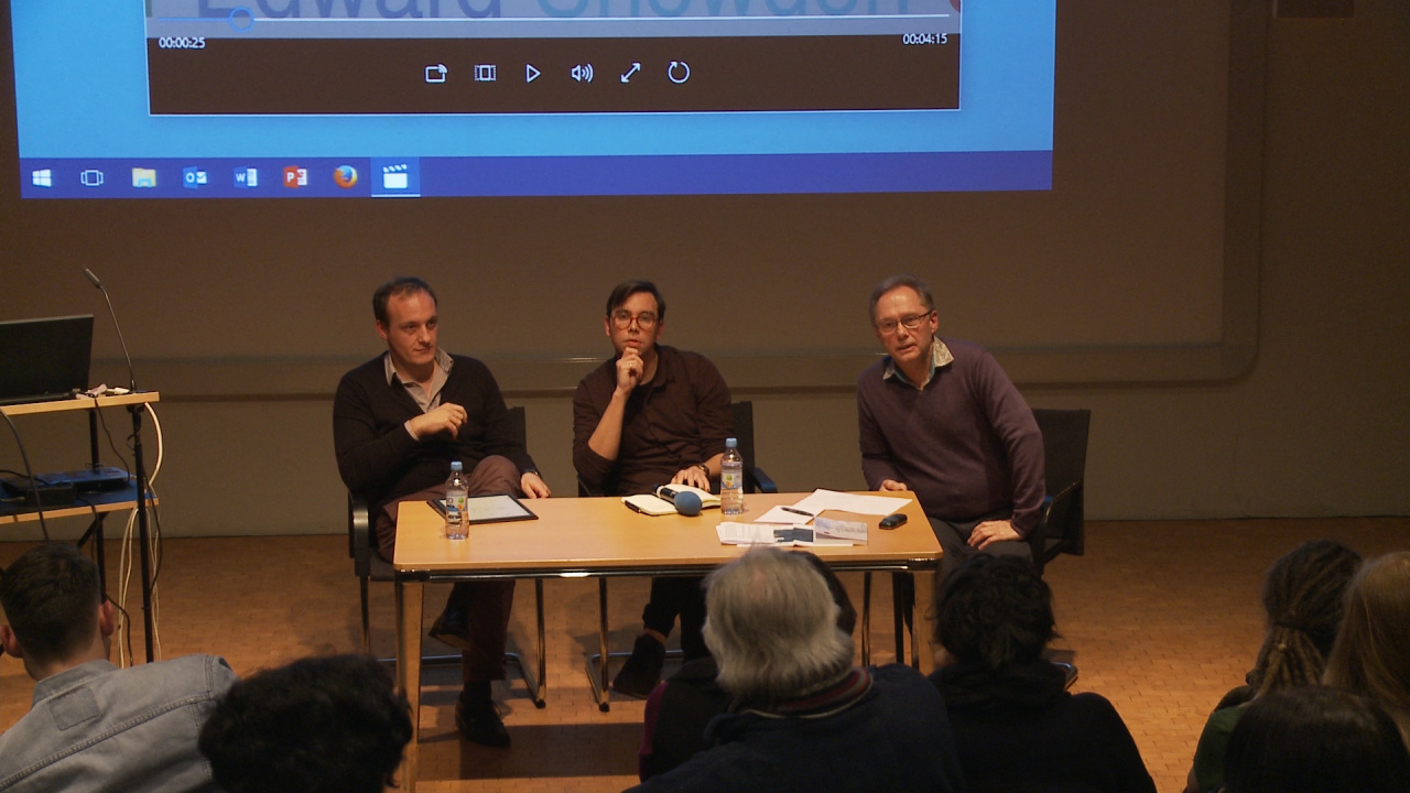 i5453_16_zkm_r_jp_securityland_discussion.jpg