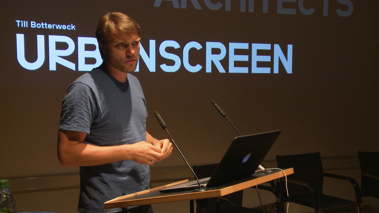 i5949_17_vts_s_gp_bm_architektenpraesentierendigitalearchitekturen_urbanscreen_nah.jpg