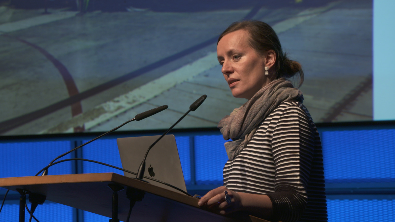 i6411_19_mth_s_gp_xl_openuniversity_monicabello_thumb.jpg
