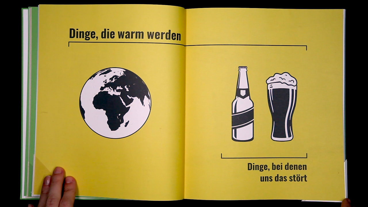 i7093_21_zkm_t_cz_blinddatewithabookbibliothek_gruenekarten.jpg