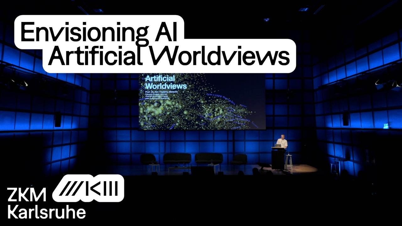 Kim Albrecht on stage at the Medien Theater