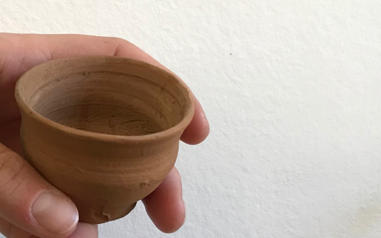 Kleine Schale aus Ton