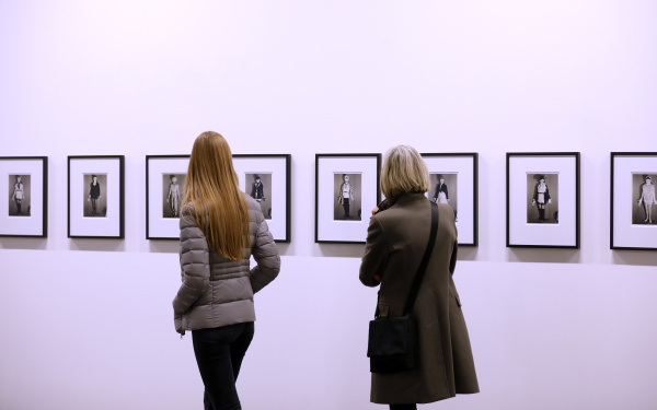 Blick in die Ausstellung »FEMINISTISCHE AVANTGARDE der 1970er-Jahre«