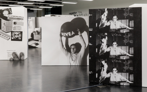 Exhibition view »respektive Peter Weibel«