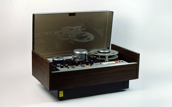 Archivalien, Archiv Gerry Schum und Ursula Wevers, International Video Corporation: IVC 761P 1-Zoll-Videorekorder, um 1970