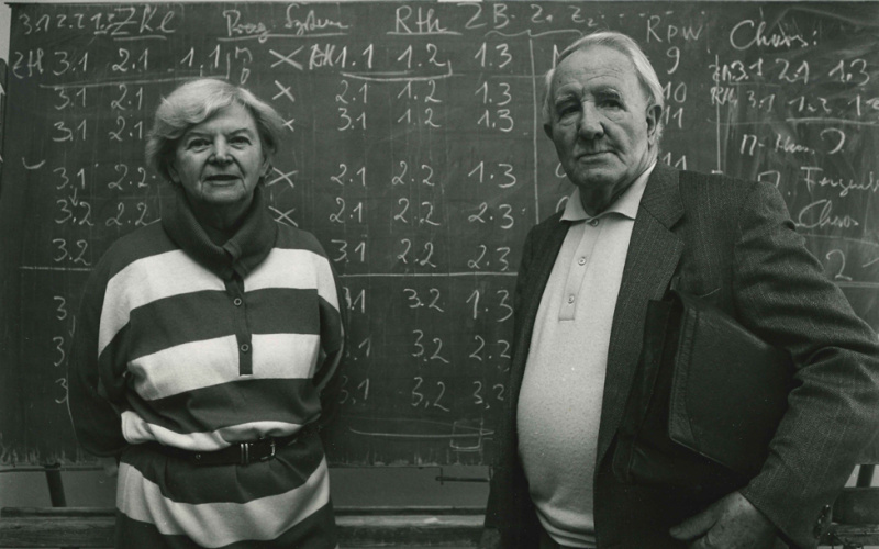 Eberhardt - Elisabeth Walther-Bense und Max Bense im Institut (Foto) - 1988